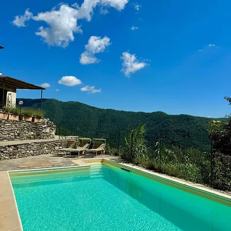 펜션 La Finestra Sul Valle